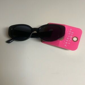 NWT Simply Southern Black Sunglasses 100% UV protection